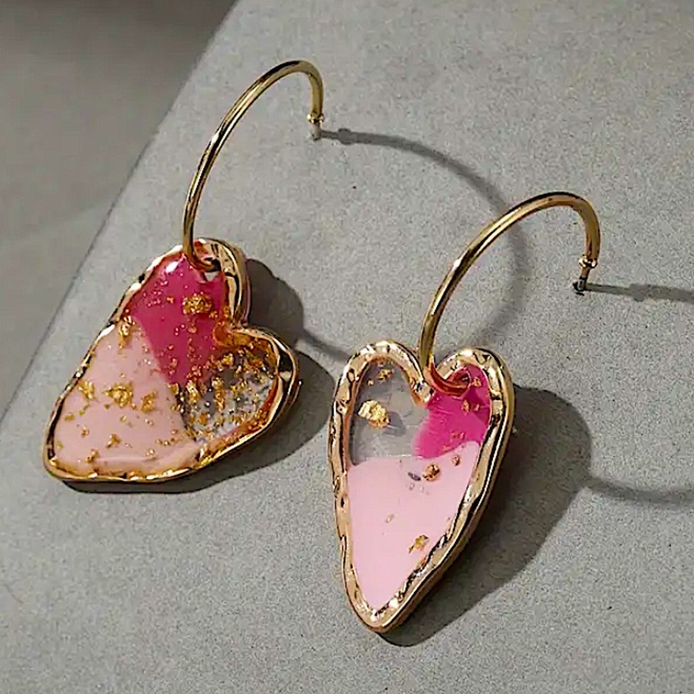 Gold Boho Dried Flower Glass Dangle Earrings - Picture 2 of 5